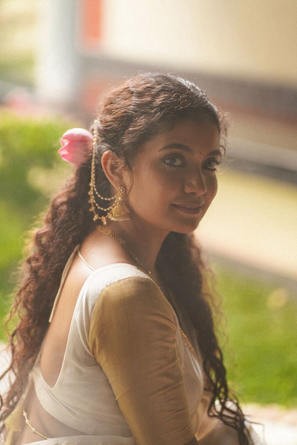 Sakshi Post