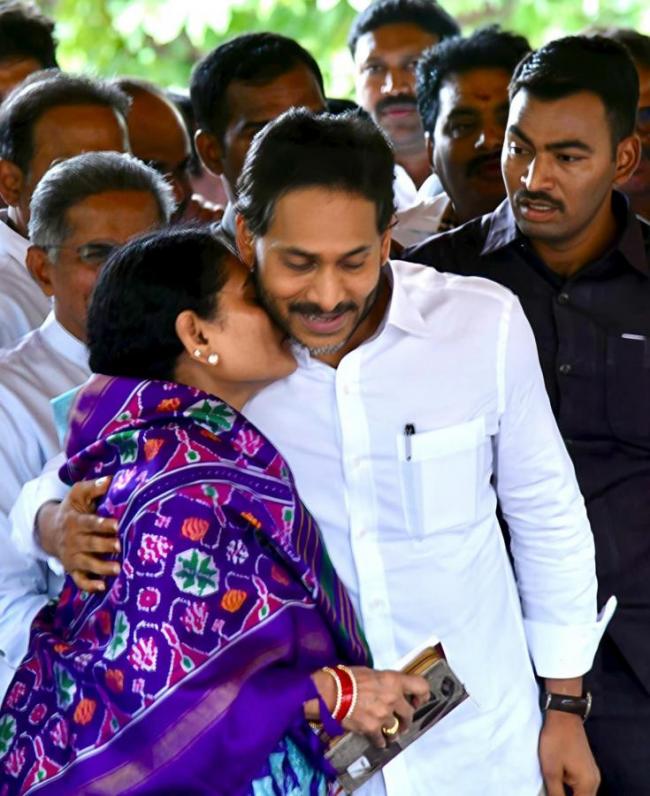 Sakshi Post